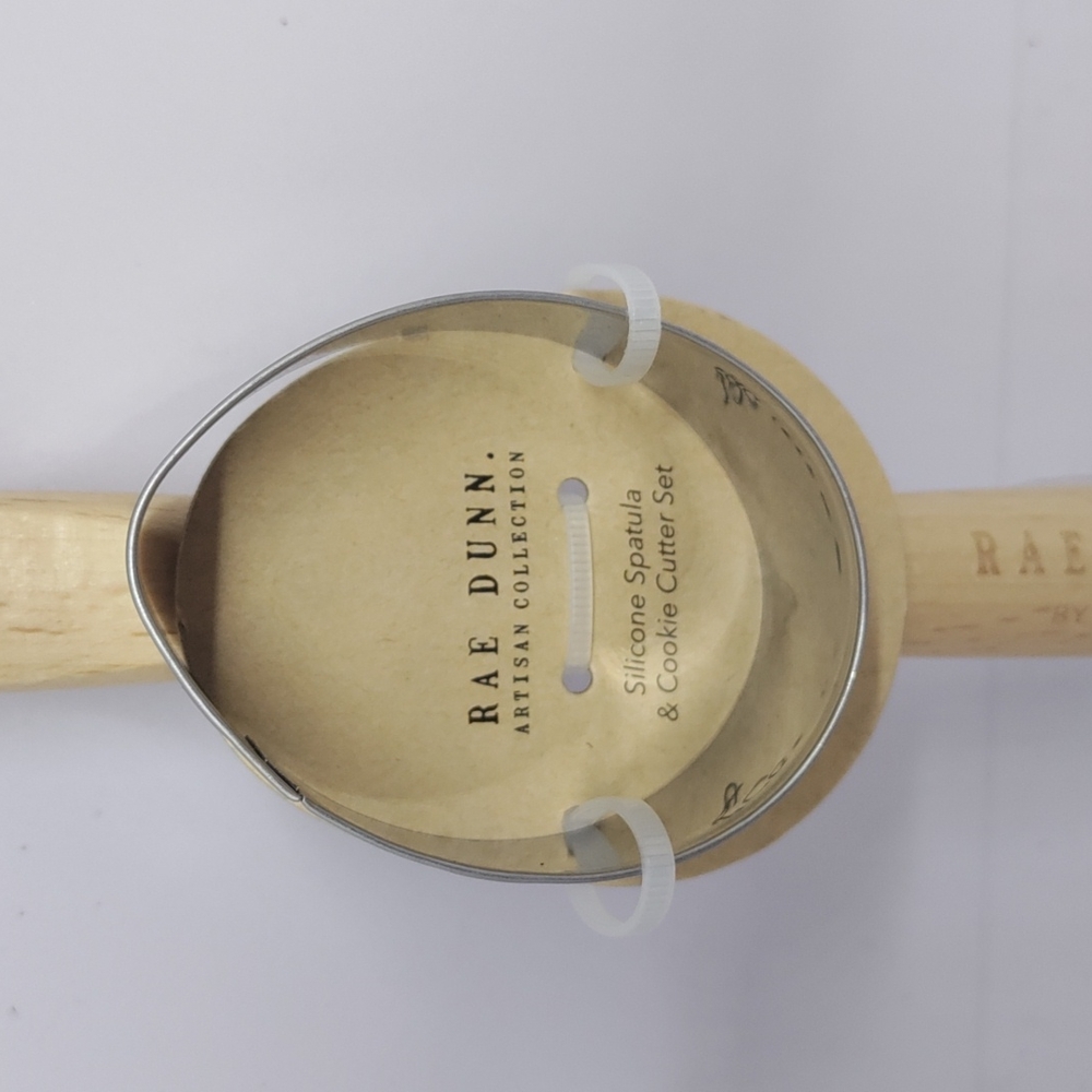 rae dunn Happy Easter Silicon Spatula And Egg Cookie Cutter New - Picture 3 of 5